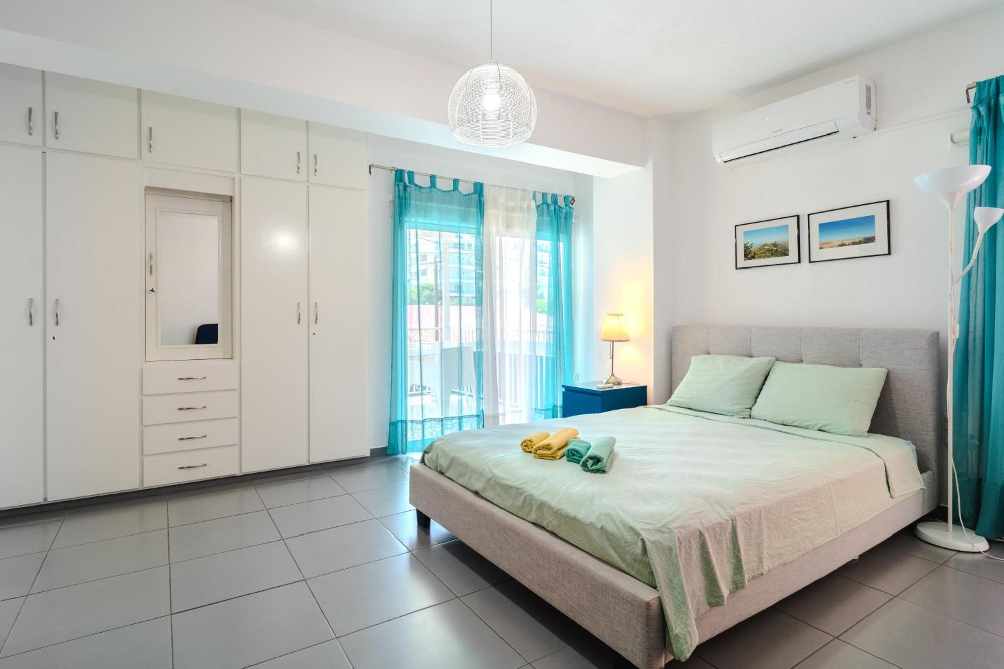 Mackenzie Blu Beach Studio Larnaca Exterior photo